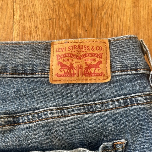 Levi’s Classic Boot Jeans - Picture 10 of 10